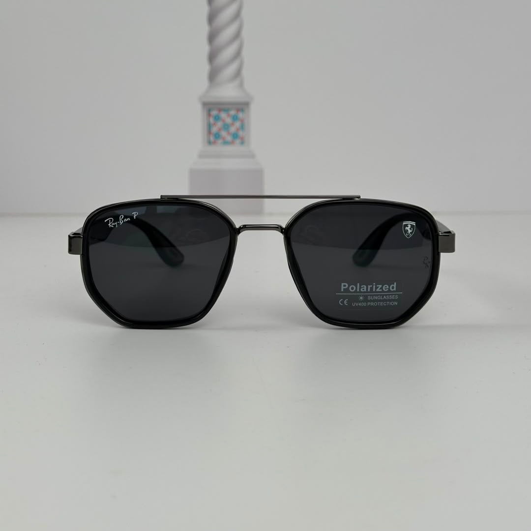 Lunettes Rayban édition Ferrari