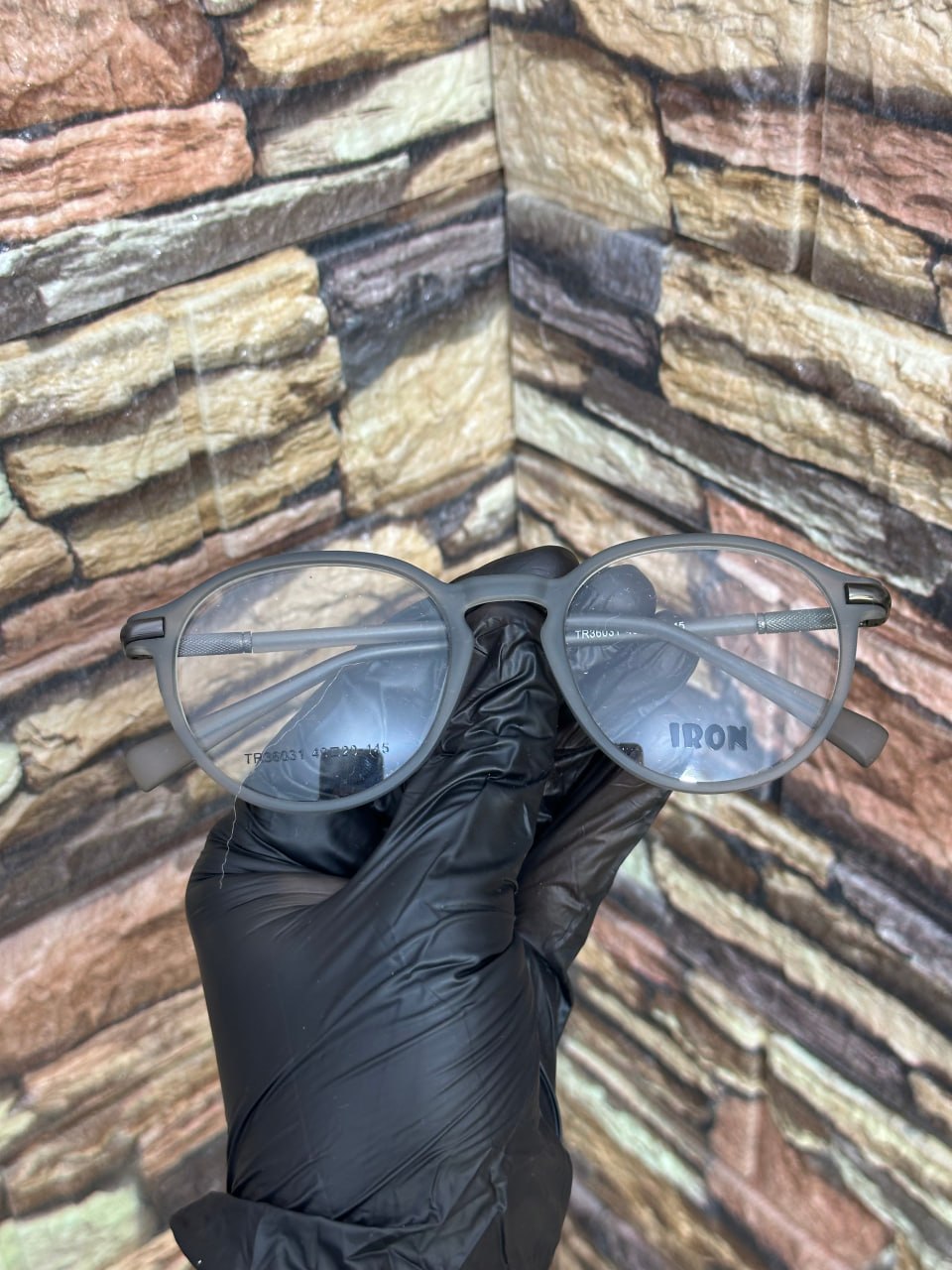 Lunettes optic iron incassable